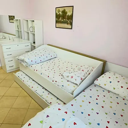 Apartment Square *