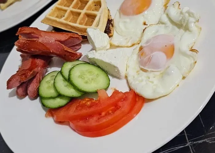 Square アパート ティラナ