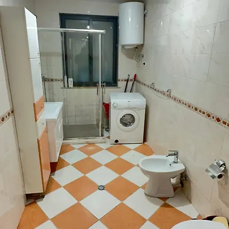 Square شقة تيرانا