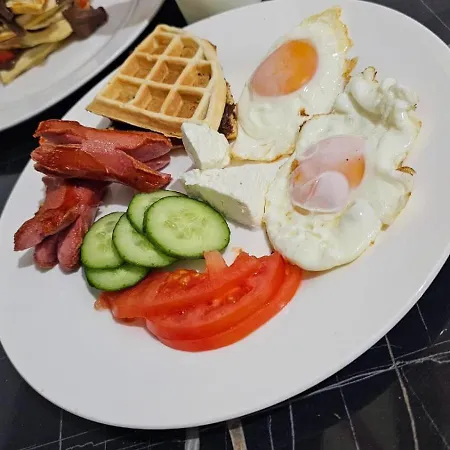 Square شقة تيرانا